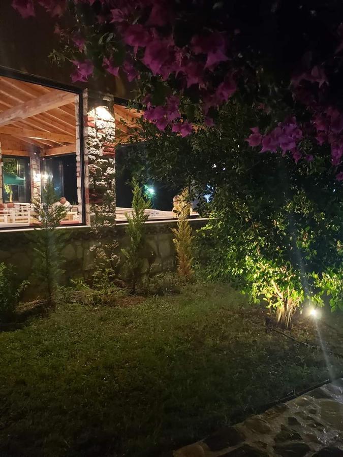 Hotel Natali Dhërmi Exteriör bild