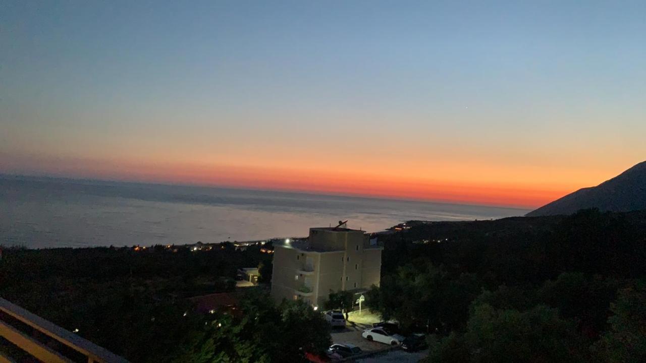 Hotel Natali Dhërmi Exteriör bild