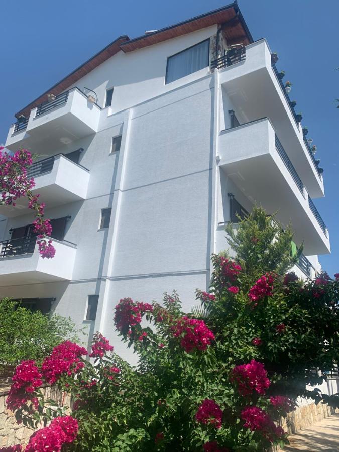 Hotel Natali Dhërmi Exteriör bild