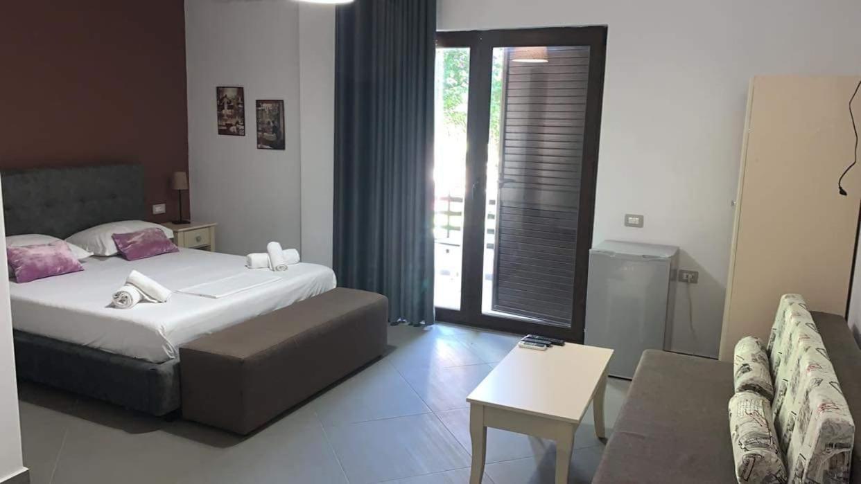 Hotel Natali Dhërmi Exteriör bild