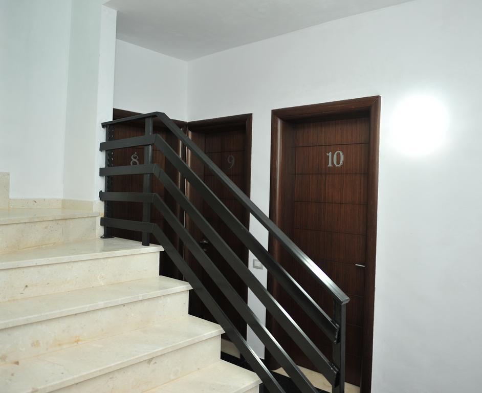Hotel Natali Dhërmi Exteriör bild